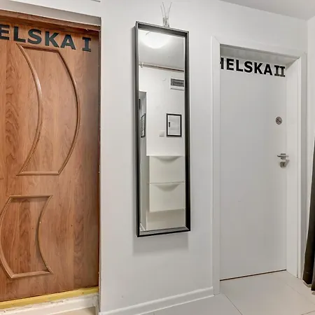 W Dolnym Sopocie W Przyziemiu By Grand